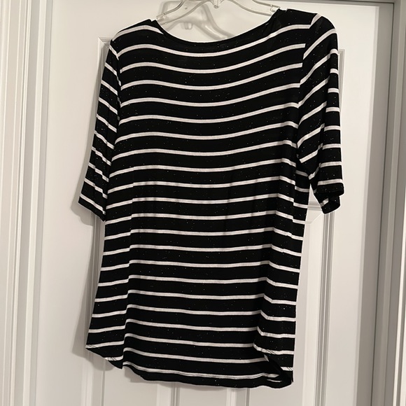 Cute Striped Top 😍 - Picture 5 of 13